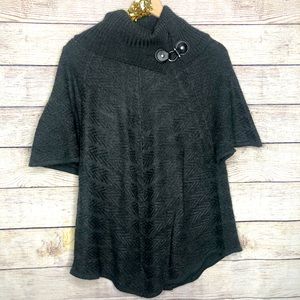 Dana Buckman | Gray Poncho Sweater w/ Buckle